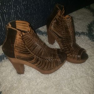 Sbicca block heel sandals